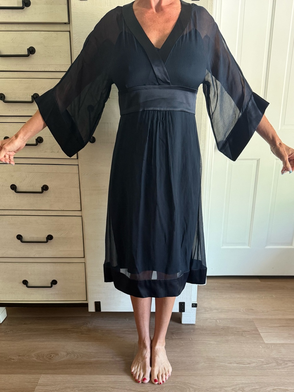 Diane Von Furstenburg navy kimono dress with liner